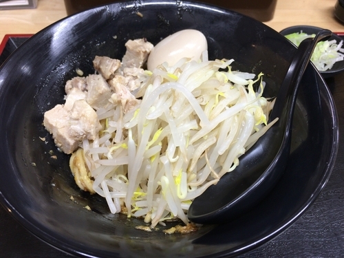 「次郎まぜそば（ハーフ）」@らーめん次郎冠者 竜王店の写真