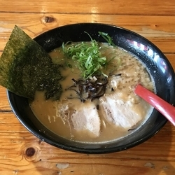 博多味噌ラーメン 730円+ランチ時替玉&ごはん無料