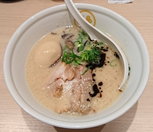 「特濃　白」@TOKYO 豚骨 BASE MADE by 博多一風堂 ecute品川サウス店の写真