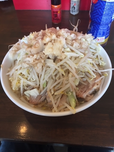 「ラーメン、豚一枚（ヤサイ、ニンニク、アブラ）」@龍麺 ふえ郎の写真