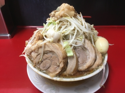 「小ラーメン 麺半分150g＋豚増し＋ほぐし＋味玉」@豚男 -BUTAMEN-の写真