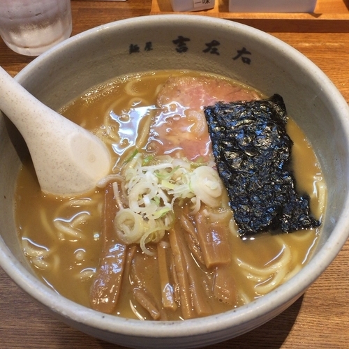 「らーめん（780円）」@麺屋吉左右の写真