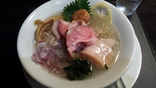 「【限定】南高梅冷やし鶏塩らぁめん900円」@KaneKitchen Noodlesの写真