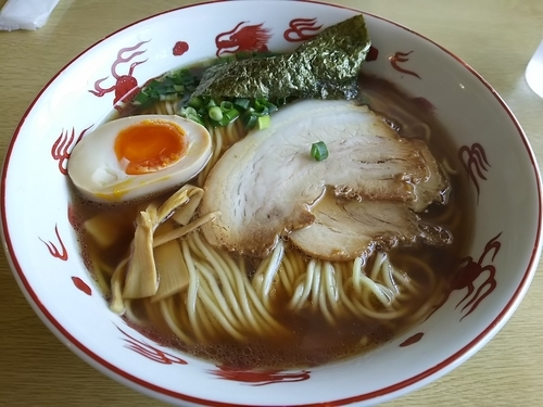 「中華そば　鶏と鰹　（大）」@ラーメンいっこくの写真