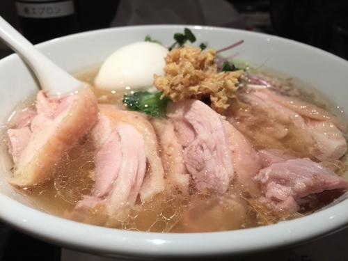 「塩生姜らー麺（肉玉入り）生姜増し」@塩生姜らー麺専門店 MANNISHの写真