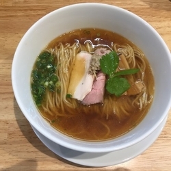 煮干し醤油らぁめん