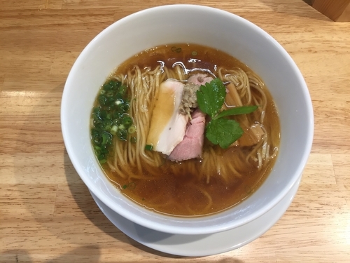 「煮干し醤油らぁめん」@麺家 獅子丸の写真