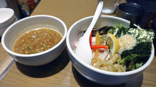「鶏と蛤の濃厚つけ麺大盛」@むぎとオリーブ さいたま新都心店の写真