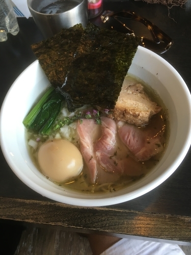 「塩煮干し味玉」@陽はまたのぼるの写真