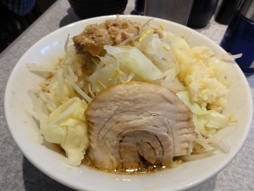 「ラーメン並　250g　800円　全マシ」@ラーメン宮郎の写真