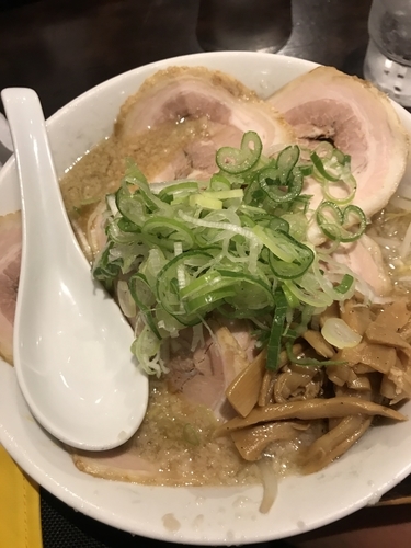 「醤油チャーシュー➕麺固め」@旨みこってりらーめん 鐵 TETSU 蘇我本店の写真