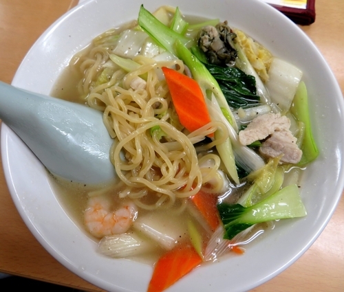 「海鮮チンコロラーメン(850円）」@三陽ラーメンの写真