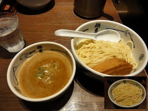 「濃厚つけ麺 880円 特盛550g」@麺屋武蔵 蒲田店の写真
