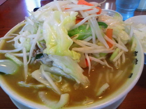 「野菜カレーラーメン 750円、半ライス 150円」@ラーメンねぎっこ 北福島店の写真