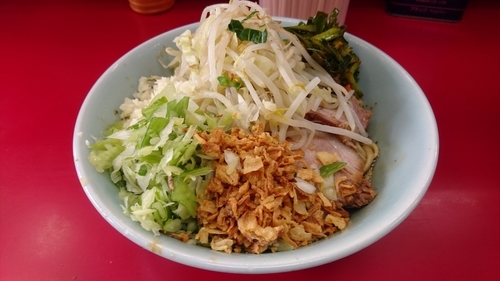 「小らーめん(麺少･野菜少･ニンニク増し)+ねぎ汁無･にらだれ」@ラーメン二郎 中山駅前店の写真