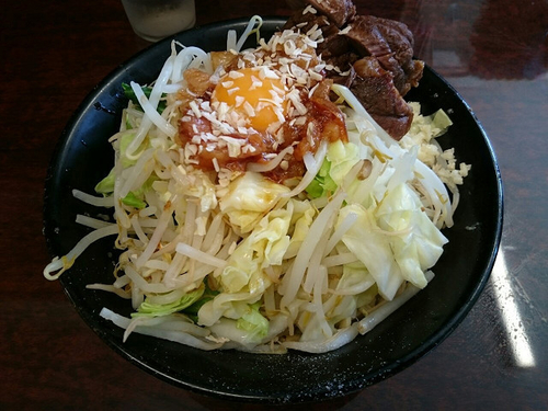 「汁なし」@ラーメン二郎 めじろ台店の写真