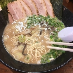 特製茨城豚骨まる（チャーシュー）