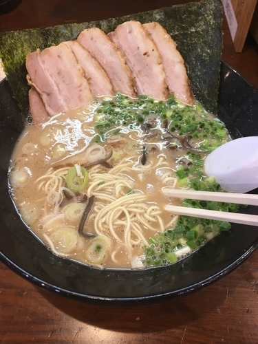「特製茨城豚骨まる（チャーシュー）」@博多ラーメン とんこつ家の写真