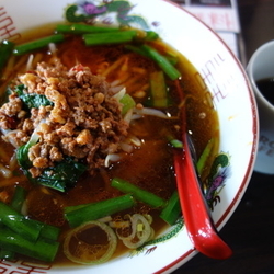 6/25まで台湾ラーメン368円ランチ、ホットコーヒー無料