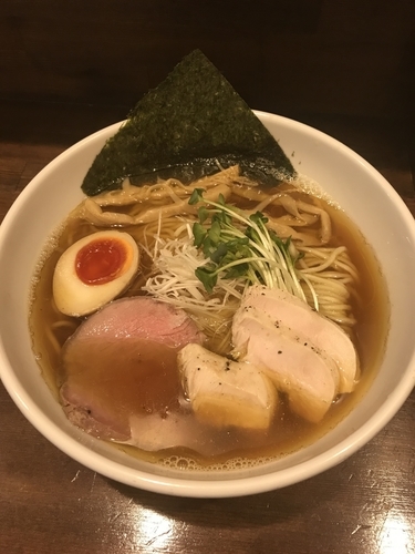 「えびす丸醤油ラーメン」@えびす丸の写真