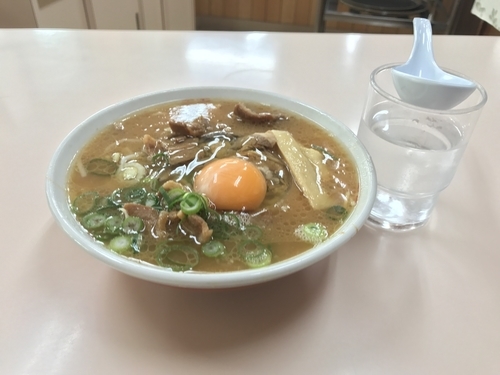 「中華そば 生卵トッピング」@中華そば いのたに 本店の写真