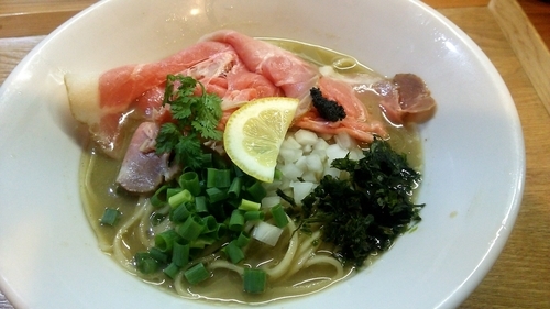 「冷燻牡蠣煮干しそば」@中華そば 先崎の写真