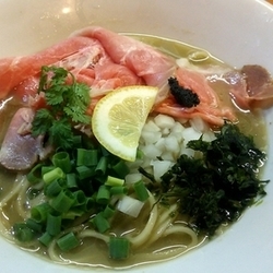 冷燻牡蠣煮干しそば