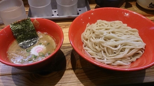 「豚鶏つけめん 780円　中盛」@赤備の写真