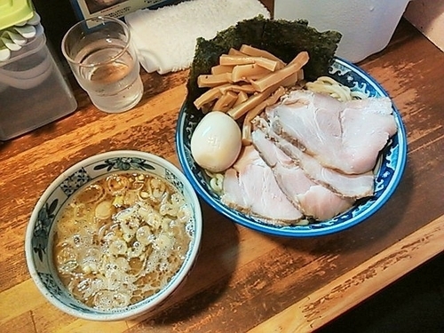 「つけ麺（並・全部のせ）」@兎に角 松戸店の写真