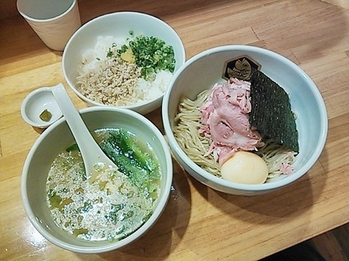 「特製真鯛つけ麺＋真鯛雑炊丼」@真鯛らーめん 麺魚の写真