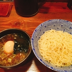 つけ麺(醤油) 750円