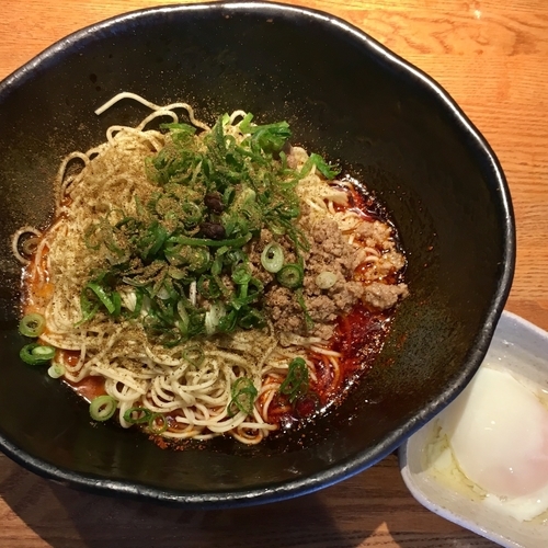 「汁なし担担麺 大盛4辛 (680円) 温泉玉子 (50円)」@汁なし担担麺専門 キング軒 本通店の写真