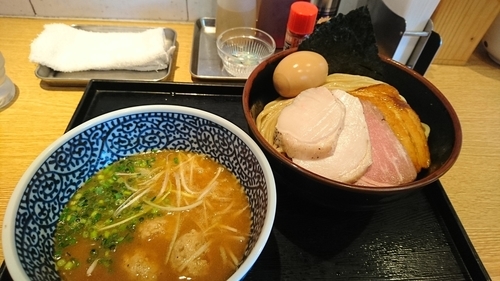 「特製濃厚魚介つけ麺(中) ￥ 1130」@麺屋 一燈の写真