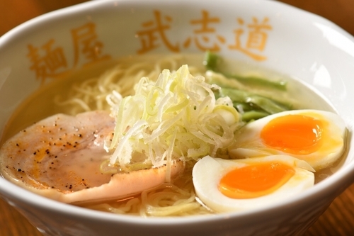 「味玉塩ラーメン」@麺屋 武志道の写真