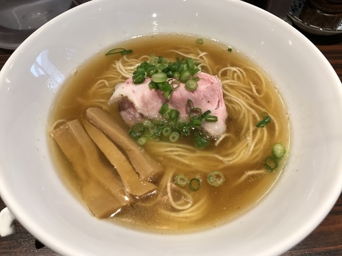 「醤油ラーメン  750円」@らーめん 本竈 エスパル仙台店の写真