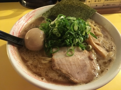 「大盛りラーメン」@らーめん研究所の写真