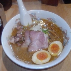 味噌ラーメン　得のせ