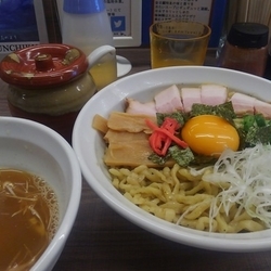 ド煮干しまぜそば(680円)+まぜそばスープ(50円)