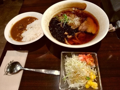 「牛骨醤油ラーメン定食(並盛)1,058円」@わぎゅう専科 焼肉屋の写真