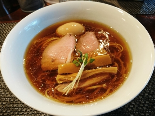 「味玉鶏そば 930円」@らぁ麺 やまぐちの写真