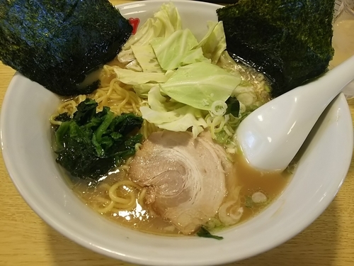 「とんこつ醤油ラーメン　（麺大盛り）」@テンホウ 松本渚店の写真