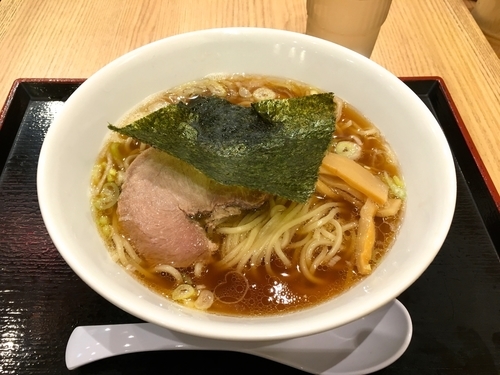 「新中華そば」@舎鈴 田町駅前店の写真