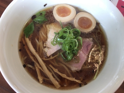 「和風醤油そば850円+味玉100円」@Handicraft Worksの写真