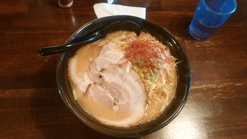 「みそらーめん大盛＋辛ネギ」@ら麺 はちにの写真