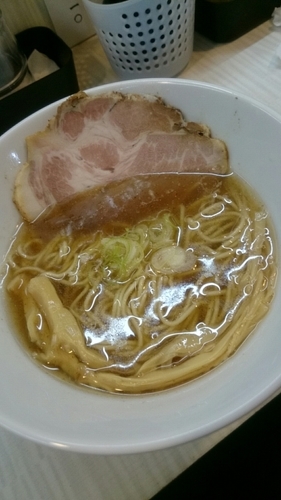 「追いガツオ香る和風醤油らーめん  ７９０円」@拉麺 しのざきの写真
