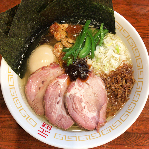 「特製塩らーめん」@ナルトもメンマもないけれど。の写真