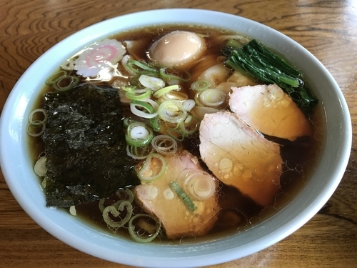 「ワンタンメン 780円 味たま 100円」@手打中華 やたべの写真