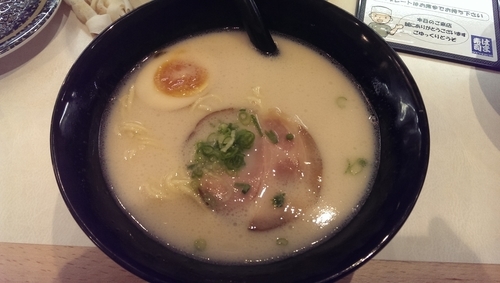 「博多とんこつラーメン」@はま寿司 町田野津田店の写真