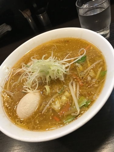 「味玉 味噌ラーメン」@けやき すすきの本店の写真