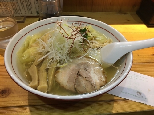 「海老ワンタンラーメン塩 穂先メンマ」@利尻昆布ラーメン くろおびの写真